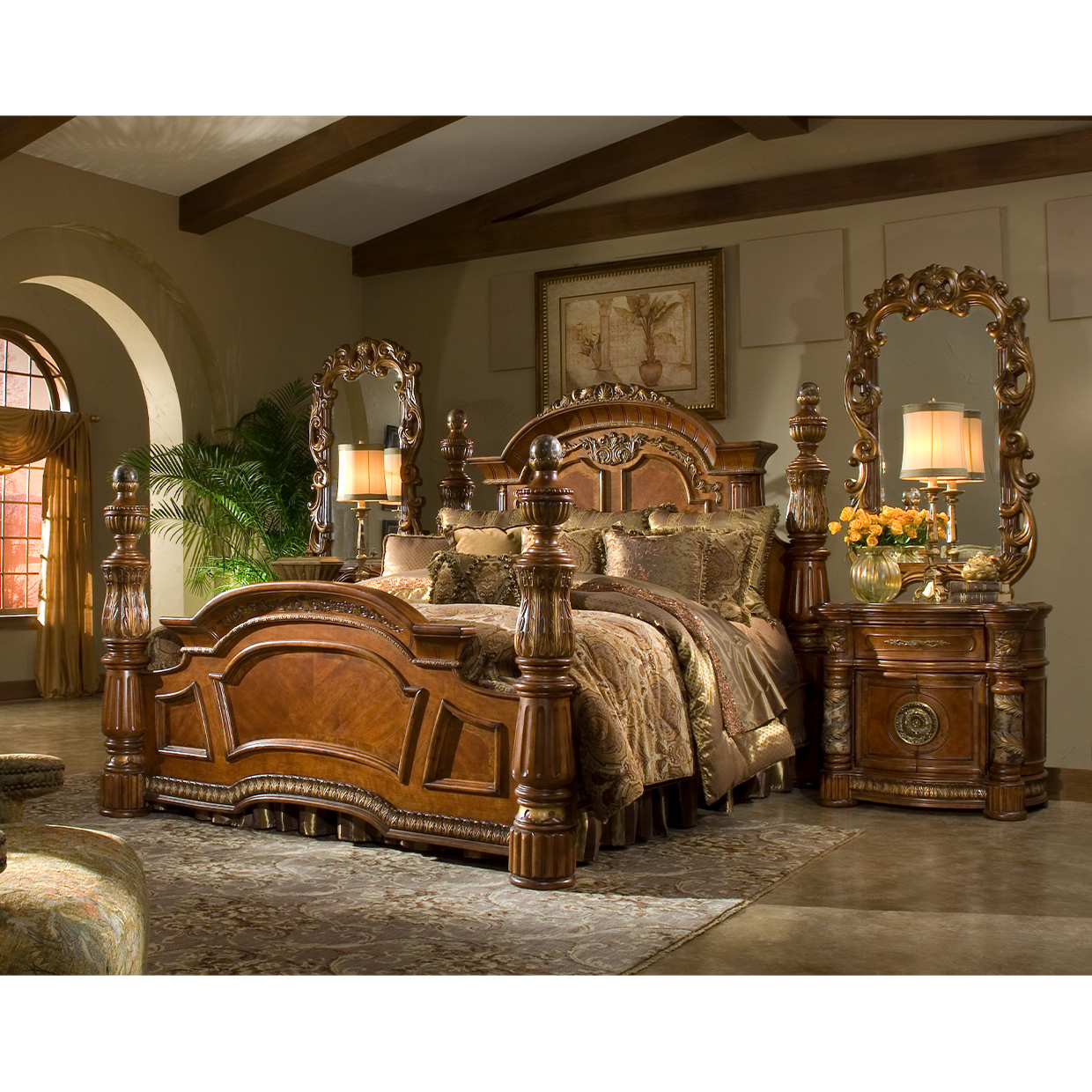 villa valencia Finish: Classic Chestnut   Cal King Low Poster Bed
